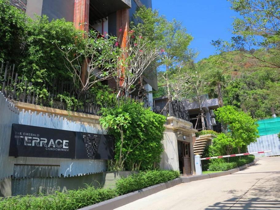 Apartment Emerald Terrace 52-the Award 1 Bed Pool View Gem By Psr