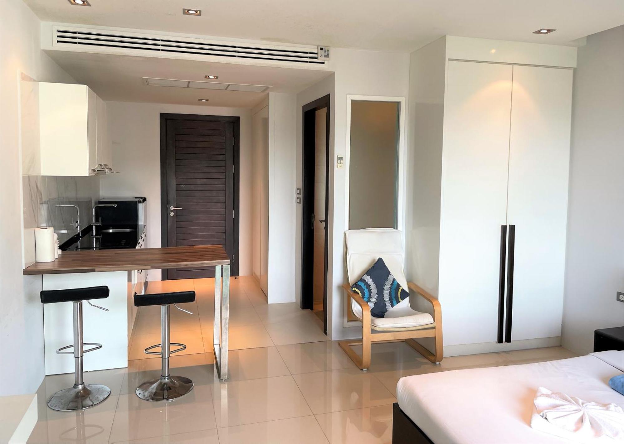 Apartment Emerald Terrace 52-the Award 1 Bed Pool View Gem By Psr Patong